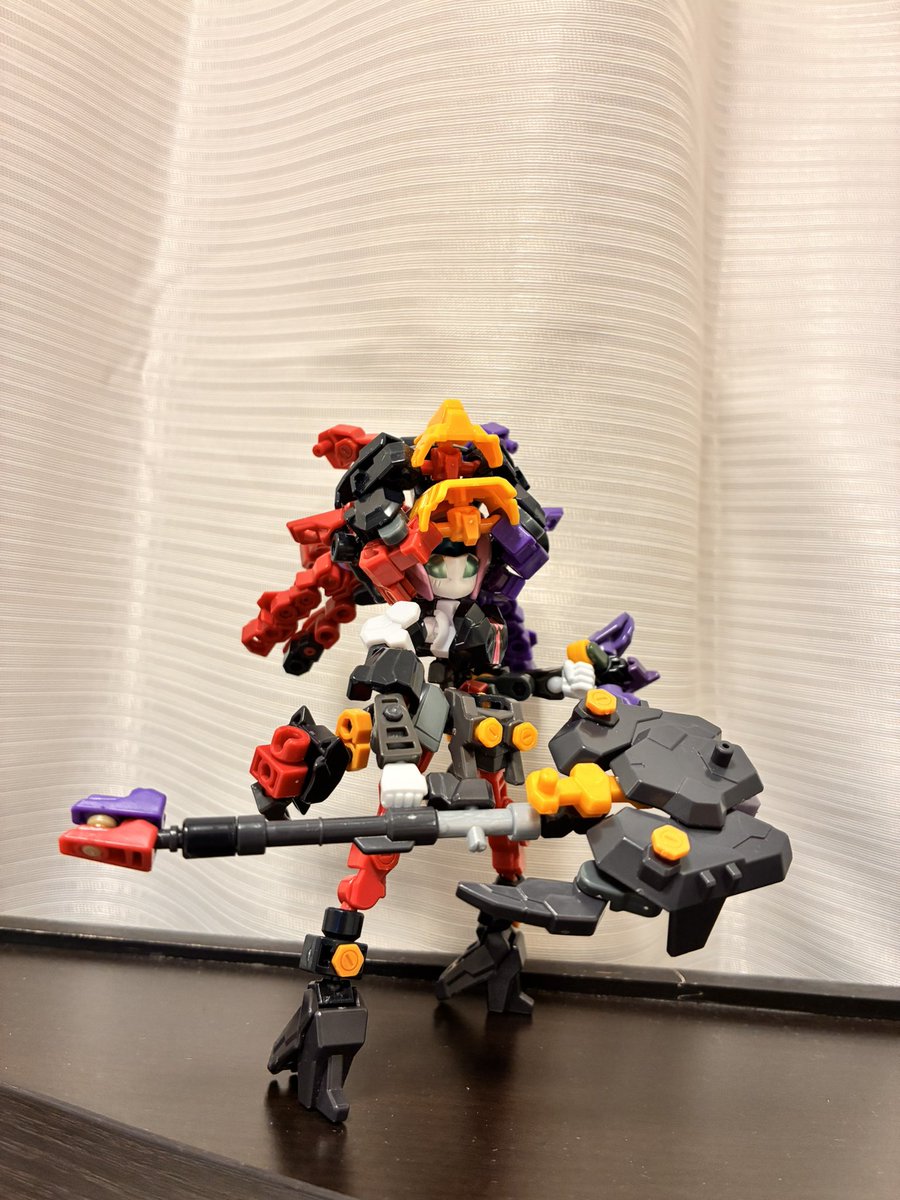 syuu_5892's tweet photo. 宴に持っていったけど、シュシュポップ3完成！
ギターはもう少しキレイにできたらしたい
さぁ未来へ⚙️💕

#メダロット
#アニマギア
#シュシュあーと https://t.co/d1gOTmxhoi