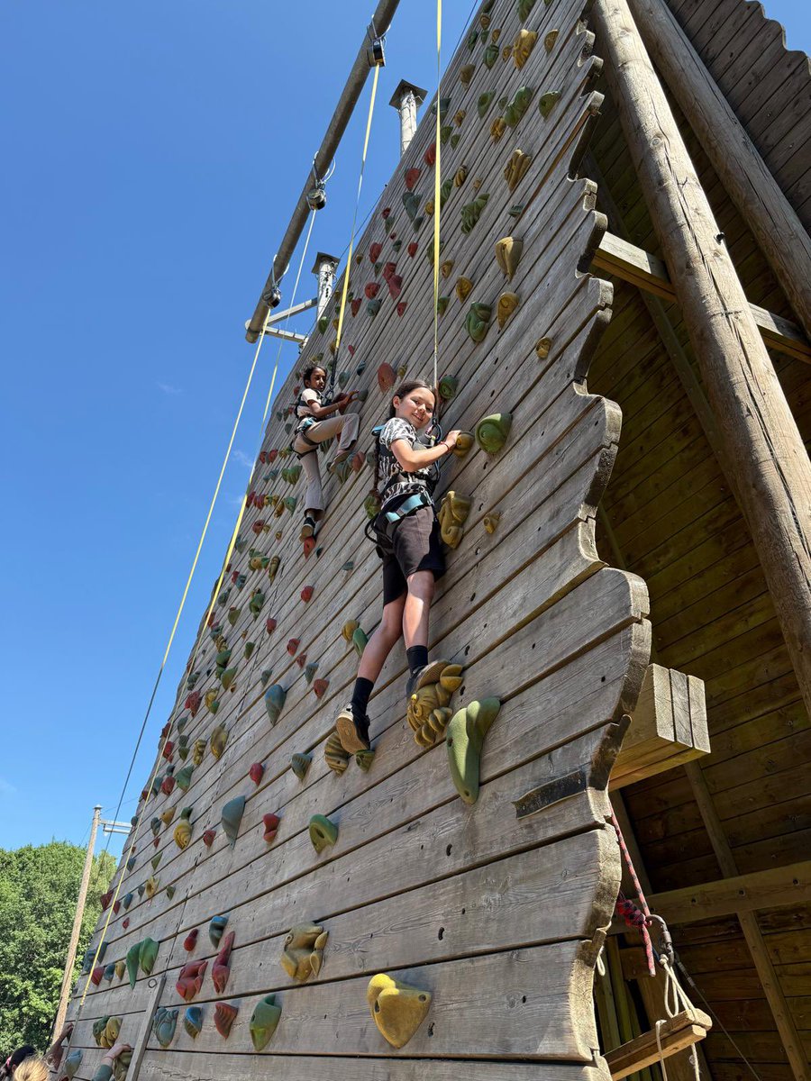 ParkAcad's tweet photo. More great moments from the climbing wall! 🌟 The children are showing real determination as they tackle the climb encourage one another and celebrate every achievement. It’s fantastic to see their confidence growing with every step! 😊 #PGL #RockClimbing #Adventure https://t.co/eyq84H84OK