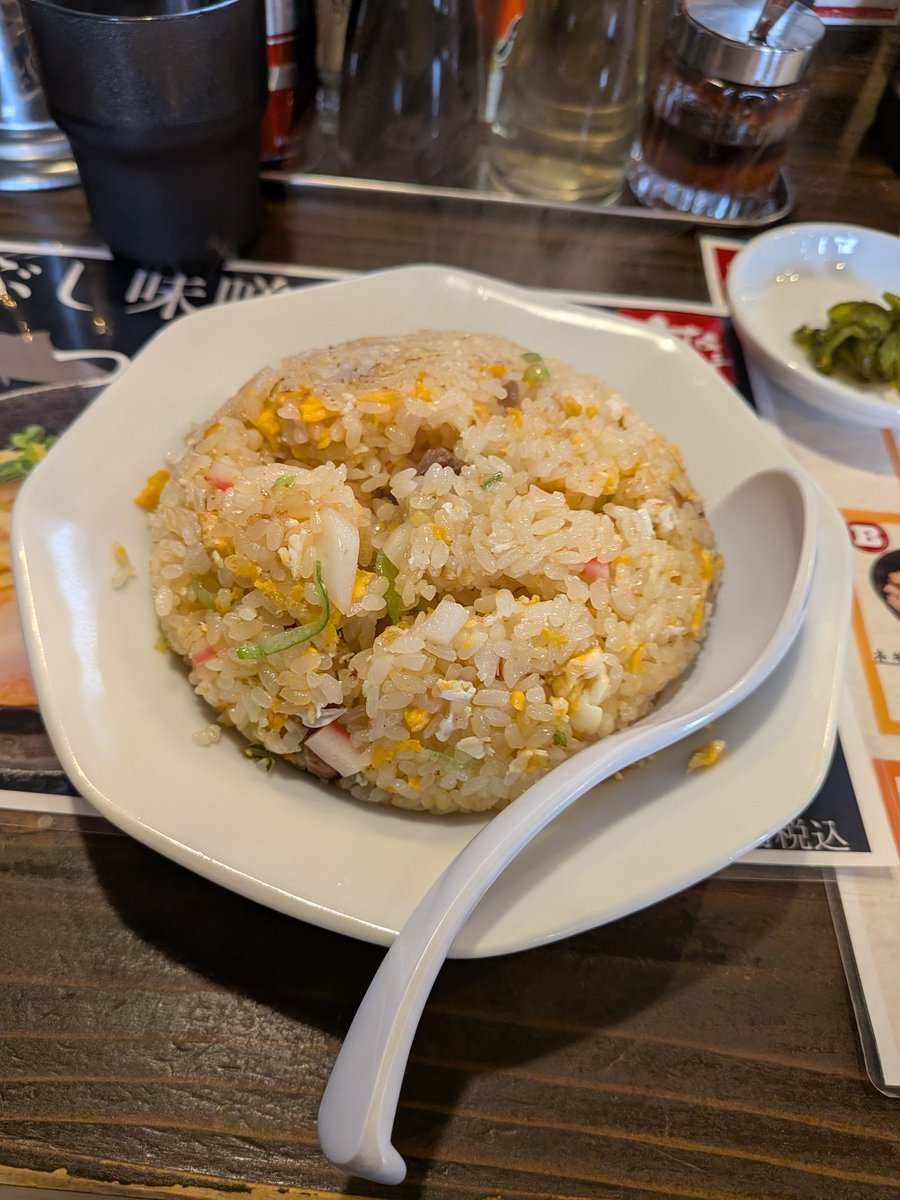 capemori's tweet photo. ラーチャーギョー食ってきた
チャーハンおいしかった
次はチャーハン目当てで https://t.co/SvUgKRPw22