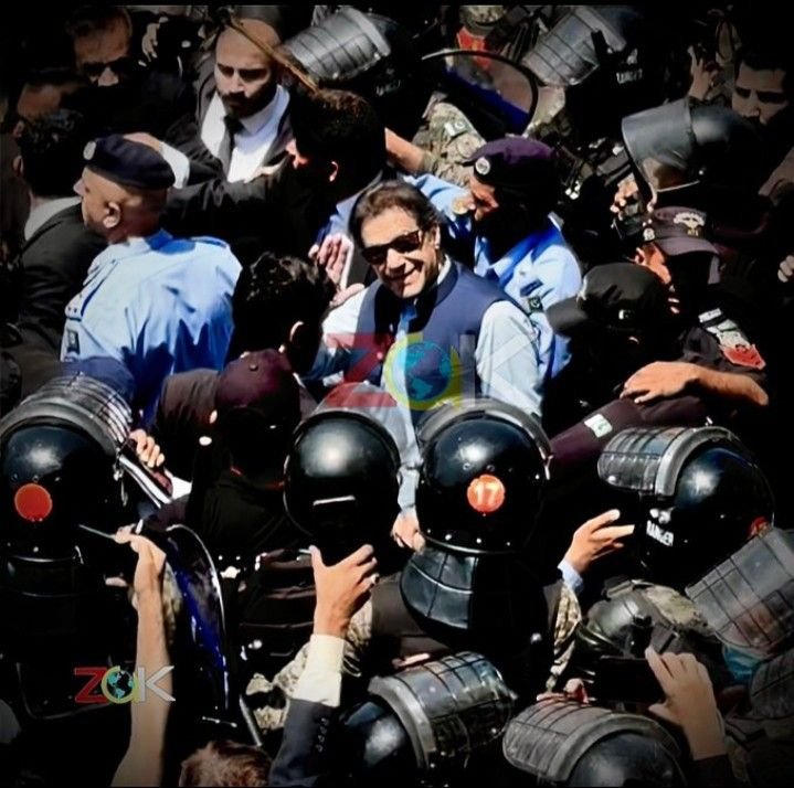 NadiakhattakPK's tweet photo. عوام اور خان ایک ہیں اللّه کا شکر ہے https://t.co/S0vijyVZXy