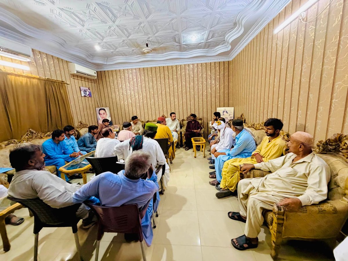 fzbhutto's tweet photo. Meeting people, listening to their concerns, & serving with commitment. #PublicDay #Kotri
PPP MPA @drsikandarshoro is meeting people of his constituency at #ShoroHouseKotri. 🇱🇾 #PS78 https://t.co/53UEaarlYm