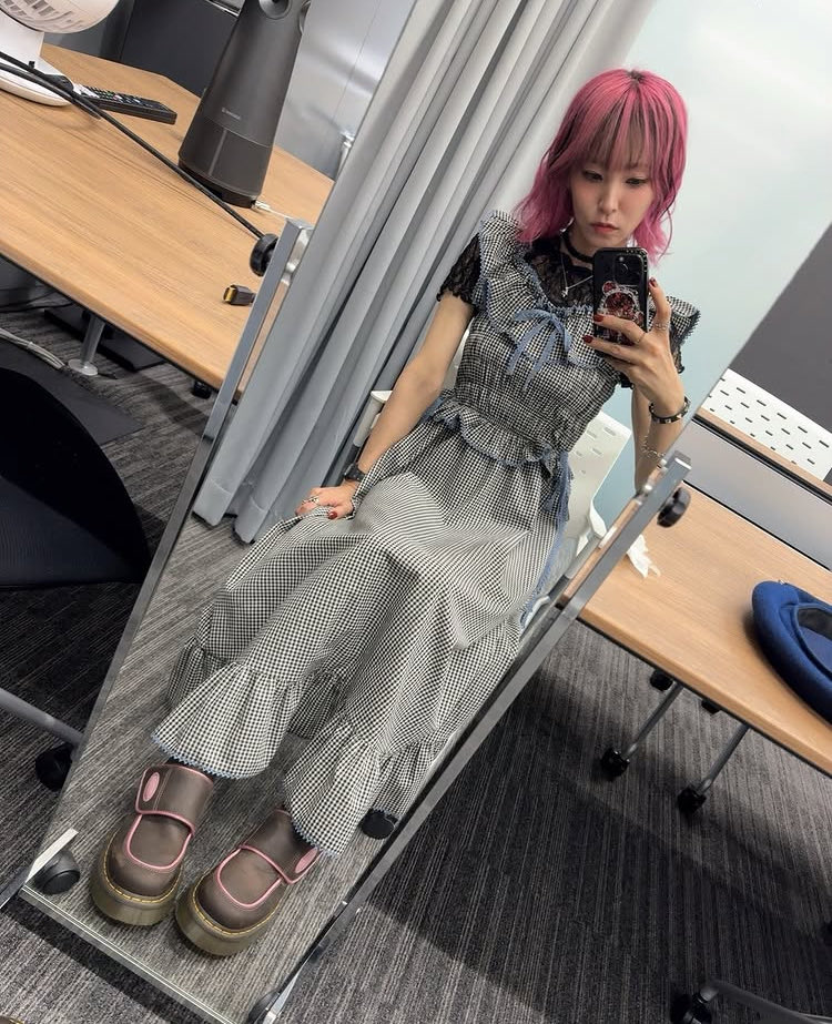 0624jwy's tweet photo. この衣装のLiSAちゃん写真でもめちゃ可愛いんだけど実物はビックリするくらいもっともっと超絶可愛い過ぎました🥰

#LACEUP
#秘密のサイン会っ
#LiSA https://t.co/C4nWK8gIuw