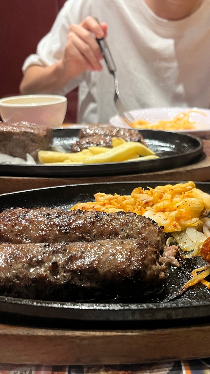 Bashikansuke's tweet photo. ブロンコビリーで韓国フェア
やっぱ普通のが一番w https://t.co/uPiWOHHljB
