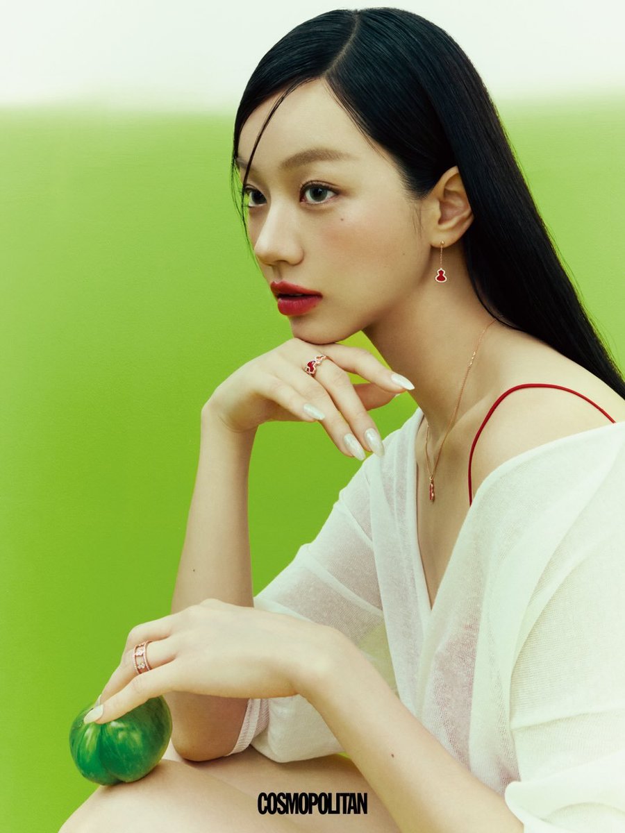 roselacete's tweet photo. ⠀ 
[📸] 𝐭𝐡𝐚𝐥𝐢𝐞𝐧𝐧𝐞𝐫𝐨𝐬𝐞 :  instagram
𝗻𝗲𝘄 𝗽𝗵𝗼𝘁𝗼 𝘂𝗽𝗱𝗮𝘁𝗲  —————
❤️ 2k likes 💬 1k comment

“Thalienne × Cosmopolitan Magazine.
A story of grace, ambition, and timeless style.✨
#Thalienne #CosmopolitanMagazine  #MagazineShoot #FashionEditorial”
⠀ https://t.co/BMixZAZ1I4