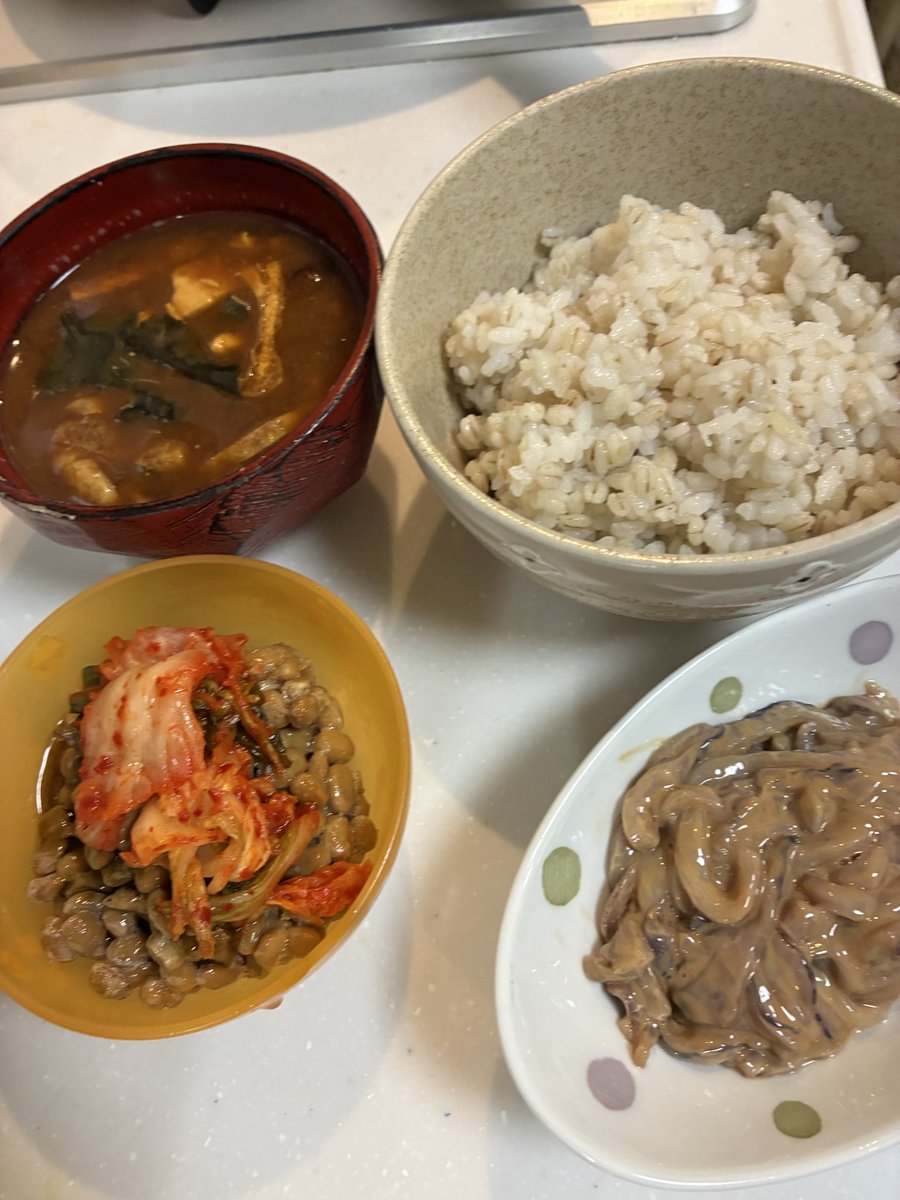 B0424p's tweet photo. 今日のポチ飯
久しぶりに赤だし😍 https://t.co/AzrkhvNOd1