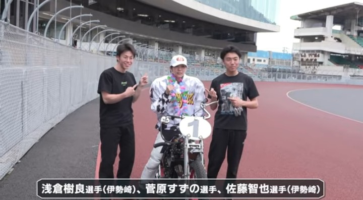 saitamazebra2's tweet photo. オートレース有望株多数な37期にしてそうでは無く紆余曲折有り過ぎていつ潰れてもおかしくない状況から、AUTORACE道一発逆大逆転優勝決めた菅原すずのに感動マジで素晴らしいよ！二十歳そこそこに勇気を貰った https://t.co/ztyUumQDUy