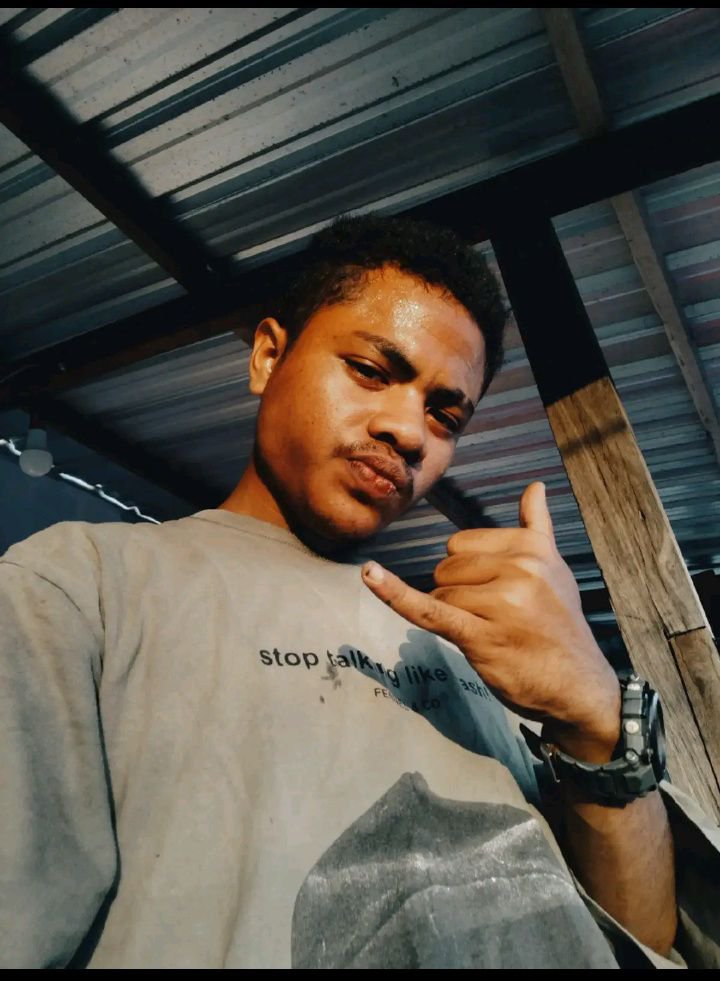 OnlyoneSmit's tweet photo. YANG KENAL AJA. 
 FULL koleksi vidio lengkap👌💯. 
Minat DM link ini ( https://t.co/tWfJixO8RC )📩👈😉

 #Chudaï  #Gaypapua https://t.co/5aaVtTEN7o