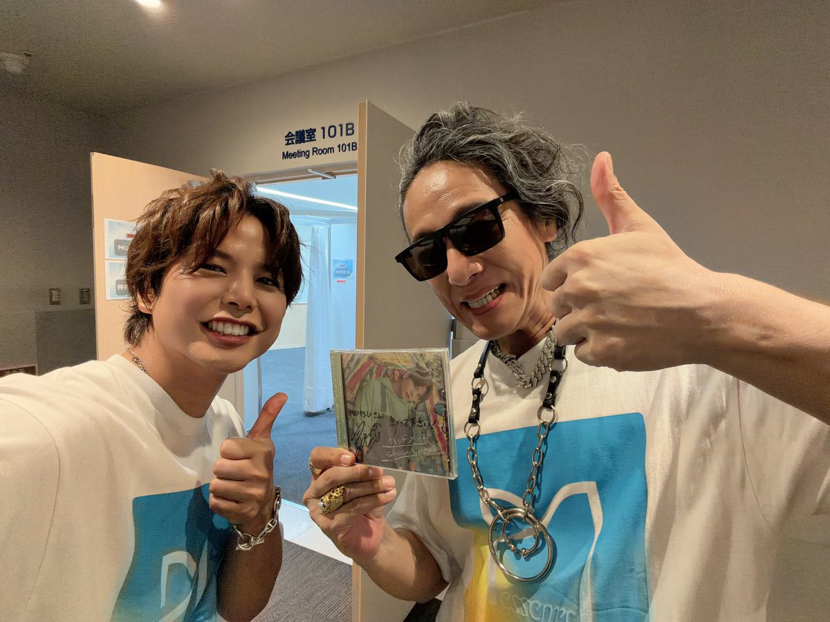 ShugoAbc's tweet photo. オーイシマサヨシさん
せきねん
だまゆ
山北さん
ひみちゃん
若井ちゃん
motsuさん
#アニサマ https://t.co/vWNtHuabN6