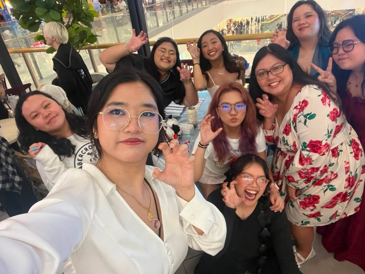rafdoinitrough's tweet photo. Exposing myself here lmao

Thank you for attending our cse for Valko 🥹 It was supposed to be a welcoming event for our 6th LI but hey we were still able to celebrate him nonetheless.

 @coniglioph and for @kouse1cos , thank you for your kindness and love

#bringbackvalko #valko https://t.co/9vZq2wi6Hi