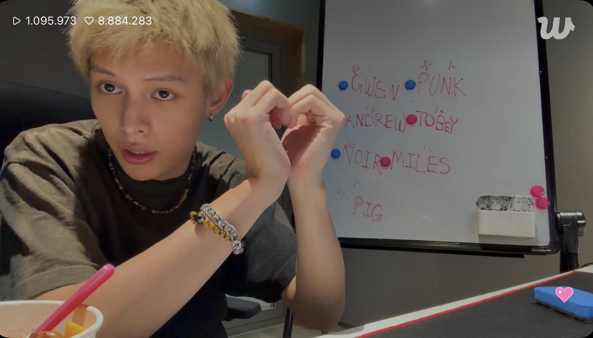 096mzs's tweet photo. love u https://t.co/7J9FGeEpnM
