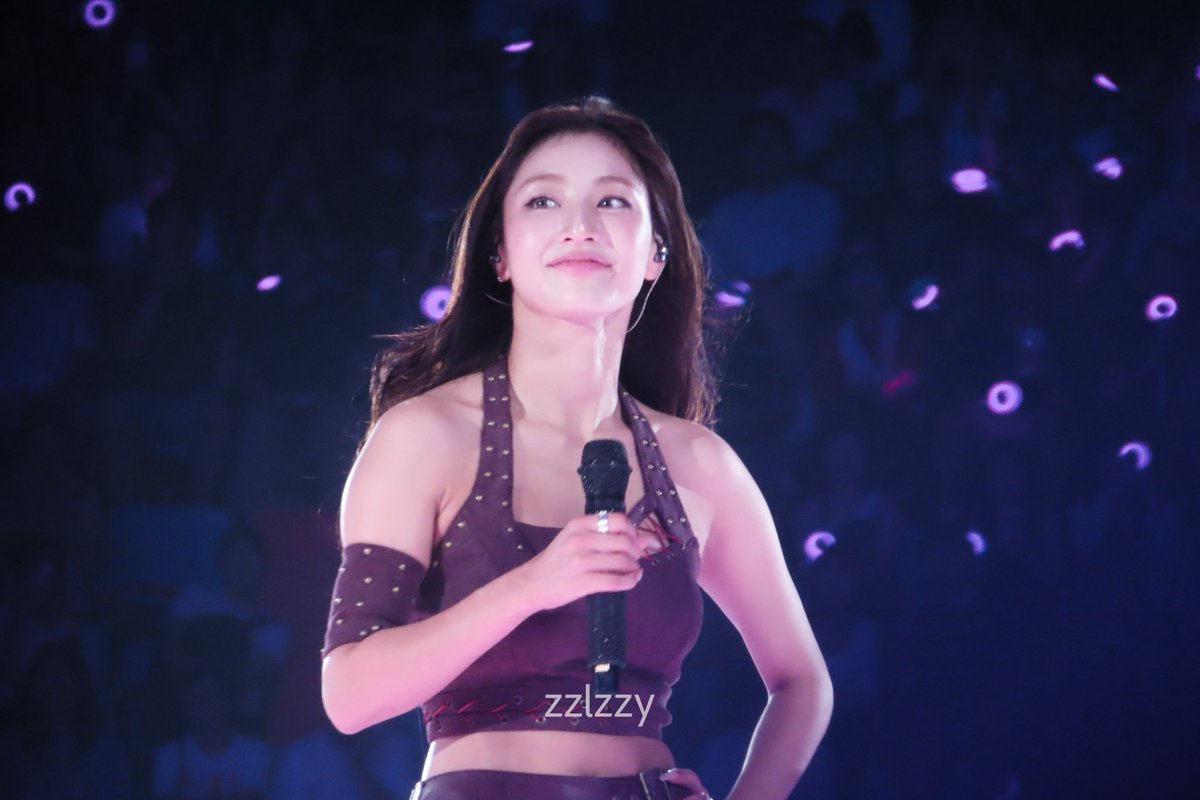 zzlzzy__'s tweet photo. 12/07 Seoul KSPO D3

🐱

#TWICE #트와이스 
#지효 #JIHYO #ジヒョ #朴志效 https://t.co/W8D3yjuPdr