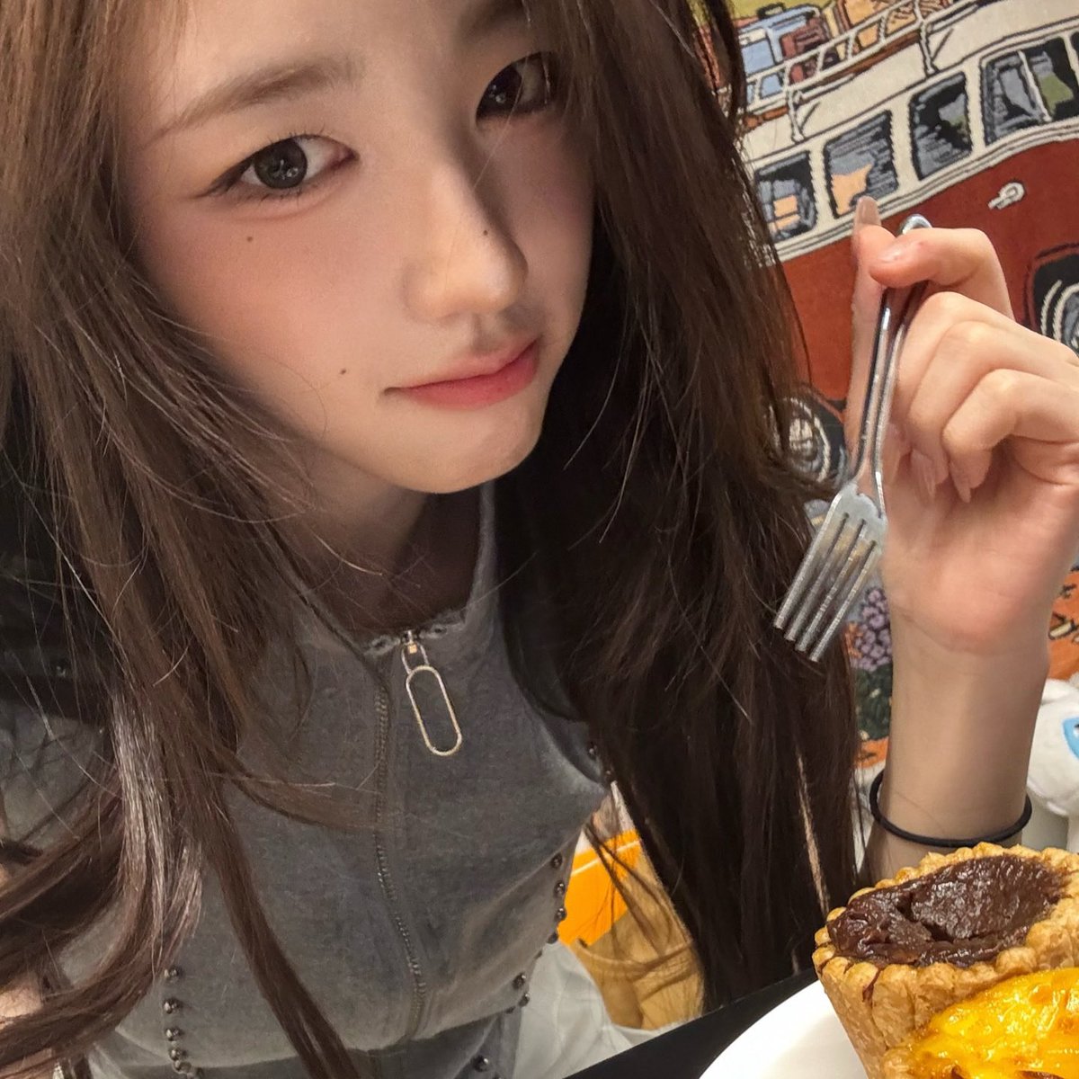 sohyuncu's tweet photo. Good malam. Who’s had dinner? https://t.co/gGq3ykHDP3