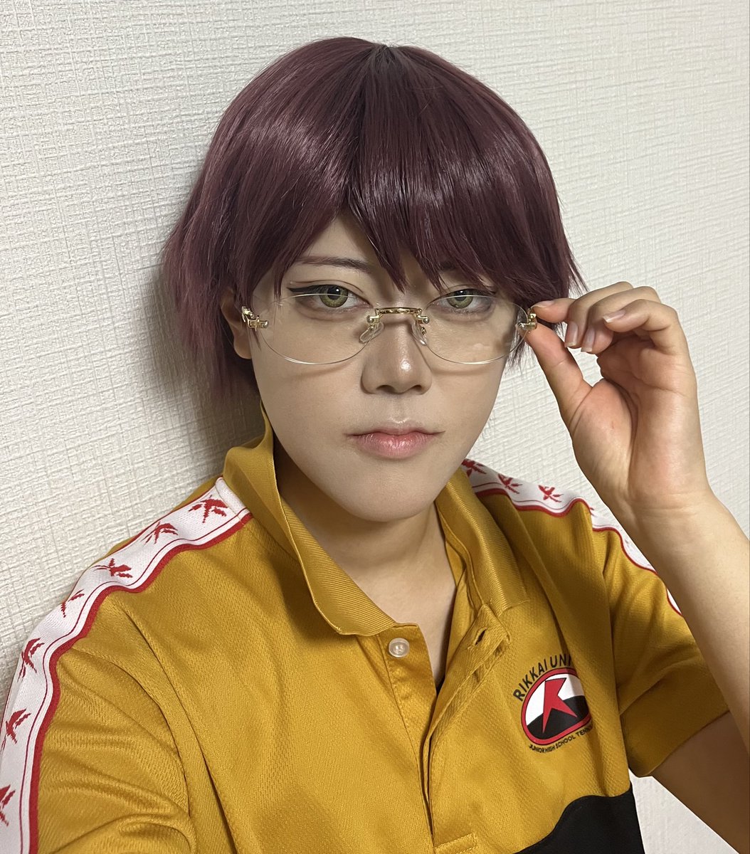 ozyi_3's tweet photo. ガチど加工頼りおぢさんなので、現実で会って引かれないよう今のうちに外カメ自撮り晒しときます。
手に白くなるコス用クリーム塗ってるのに地黒すぎてくろいです😇
あと、輪郭細くみえるように上から撮る小賢しいマネしてます😅💦
よろしくお願いします🙏 https://t.co/gKMbSggabC