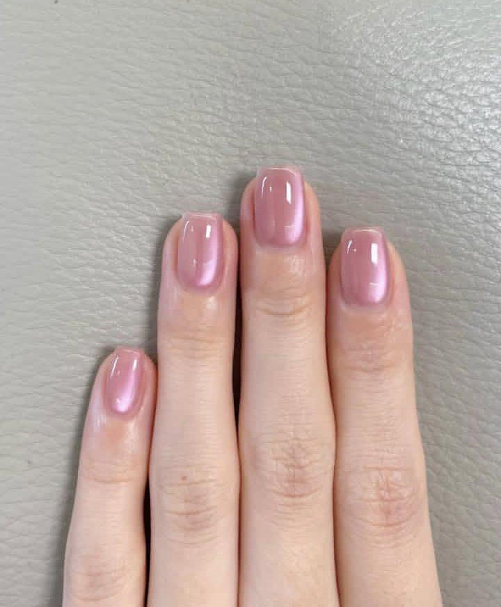 softieeraaa's tweet photo. Awalnya cuma iseng beli karena ngeliat teman pake bagus, eh malah keterusan beli hampir semua shade warna wkwk Habisnya secantik itu pas dipake 😆 https://t.co/Qpa5ObJDcS