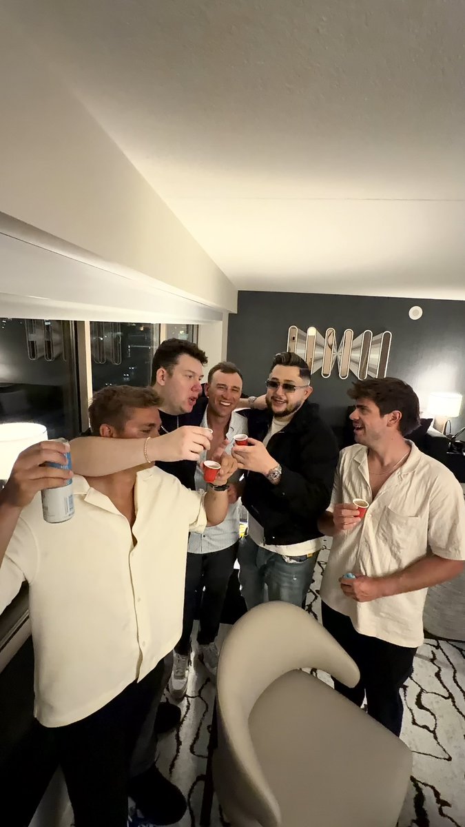 Bigfoltz tweet media