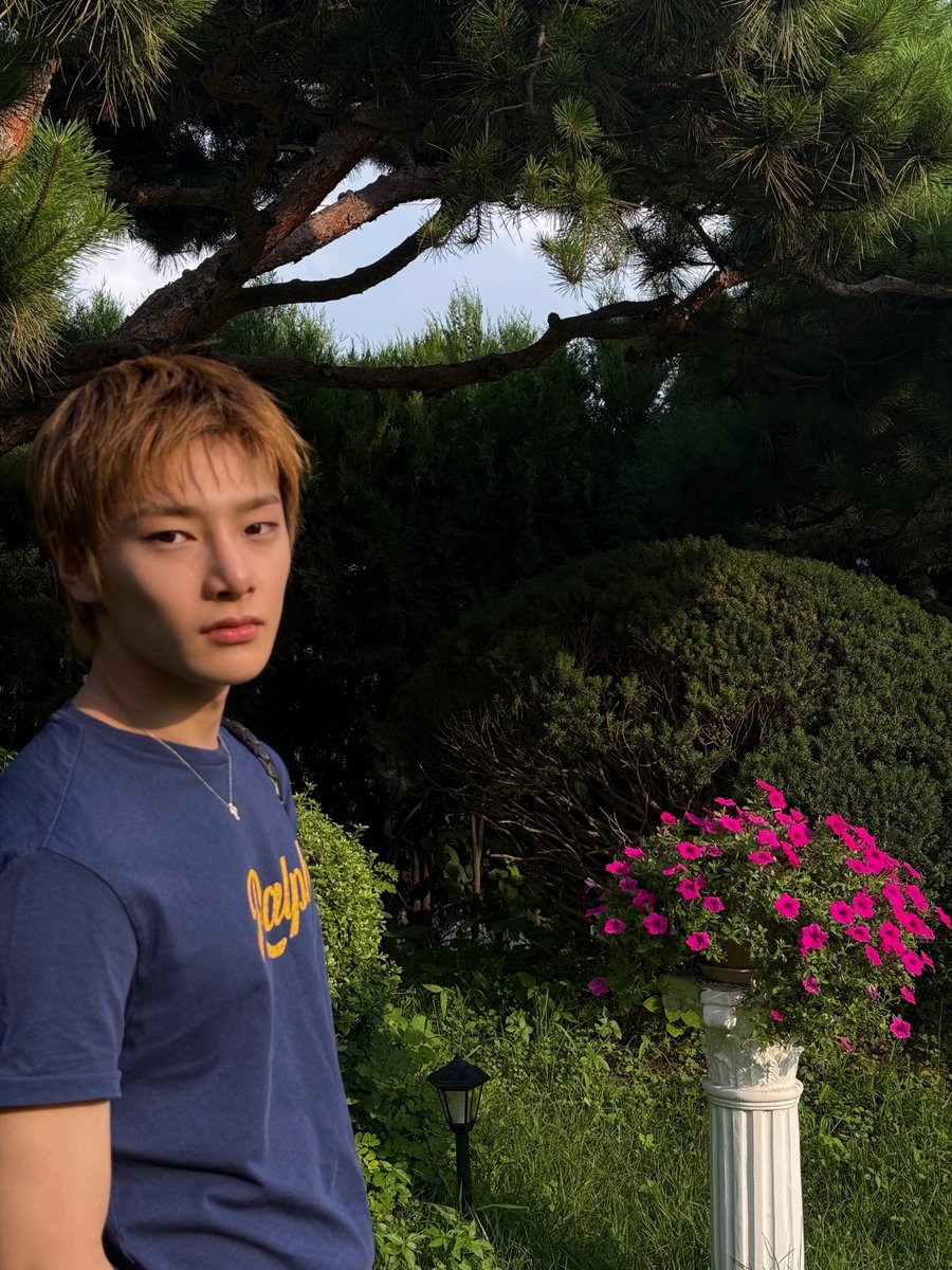 IN2128J's tweet photo. 260712 정인이 인스타

Summer🌳 https://t.co/cv2Dpp8nRI