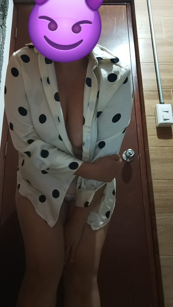 Robertylily's tweet photo. Seguimos en busca de Singles Dotados y con experiencia, que quiera cogerme enfrente de mi marido, solo gente seria y decidida, interesados comenten con foto de herramienta.
#hotwife #cuckold #single #cornudo https://t.co/h5zHCqoLkD