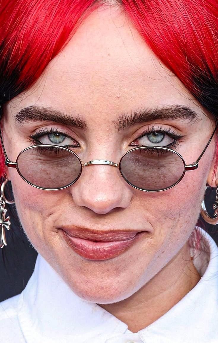 Tobirama_0303's tweet photo. What's so special about Billie Eilish that everyone seems obsessed with her? https://t.co/uo4UjvV7M1