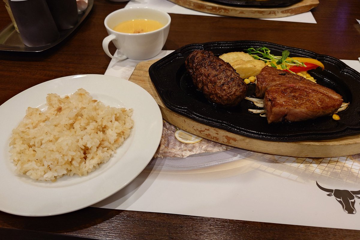 tado37's tweet photo. そしてリードさんからの帰りは、気になっていた
BFGRILLさんへ😀
いや〜美味しかった😋また行こう、帰りには、待ってる人も何人もいて
開店前に着いて良かった🙂
#BFGRILL https://t.co/AqChU8A8Cd