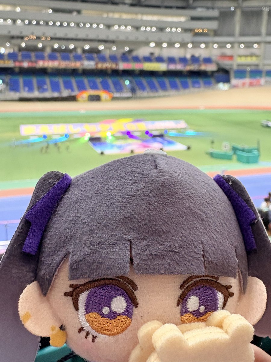 kouga273's tweet photo. グリーンドーム前橋楽しかった☺️💕
4階はキッズエリアもあって娘達も楽しく1日過ごせて良かった🎶
ウィッチーズちゃん達のライブも最高だったなぁ✨
ワークショップでうちわ作りもして色は娘が塗って仕上げました〜 https://t.co/wqZ4axMLeA