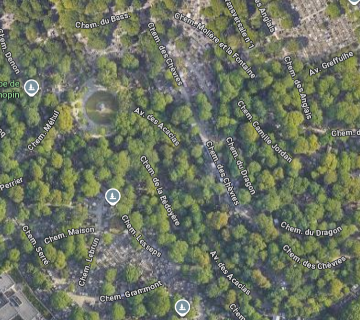 JCQDSE's tweet photo. Hallucinant : E. Grégoire fait fermer des parcs... pour cause de canicule. 😳

Les cimetières arborés (Père Lachaise, Pantin, Montmartre...) sont des espaces verts très appréciés. Ils font bien sûr partie des "ilots de fraîcheur" dans lesquels @Paris nous conseille de sous réfugier.

Et donc ils ferment en cas de forte chaleur. 🤪