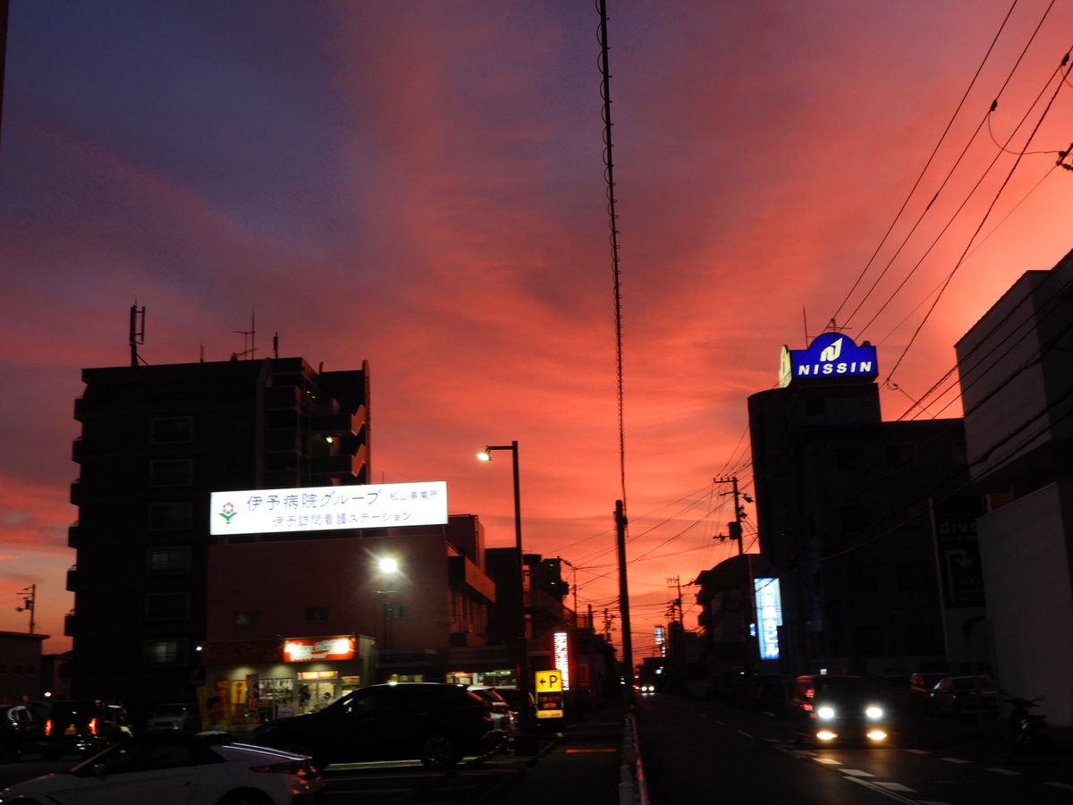 zannshou's tweet photo. ２０２６.７.１２（日曜日）19:40頃
今日の名残の夕色
#夕景 https://t.co/w9GUDMeEaU