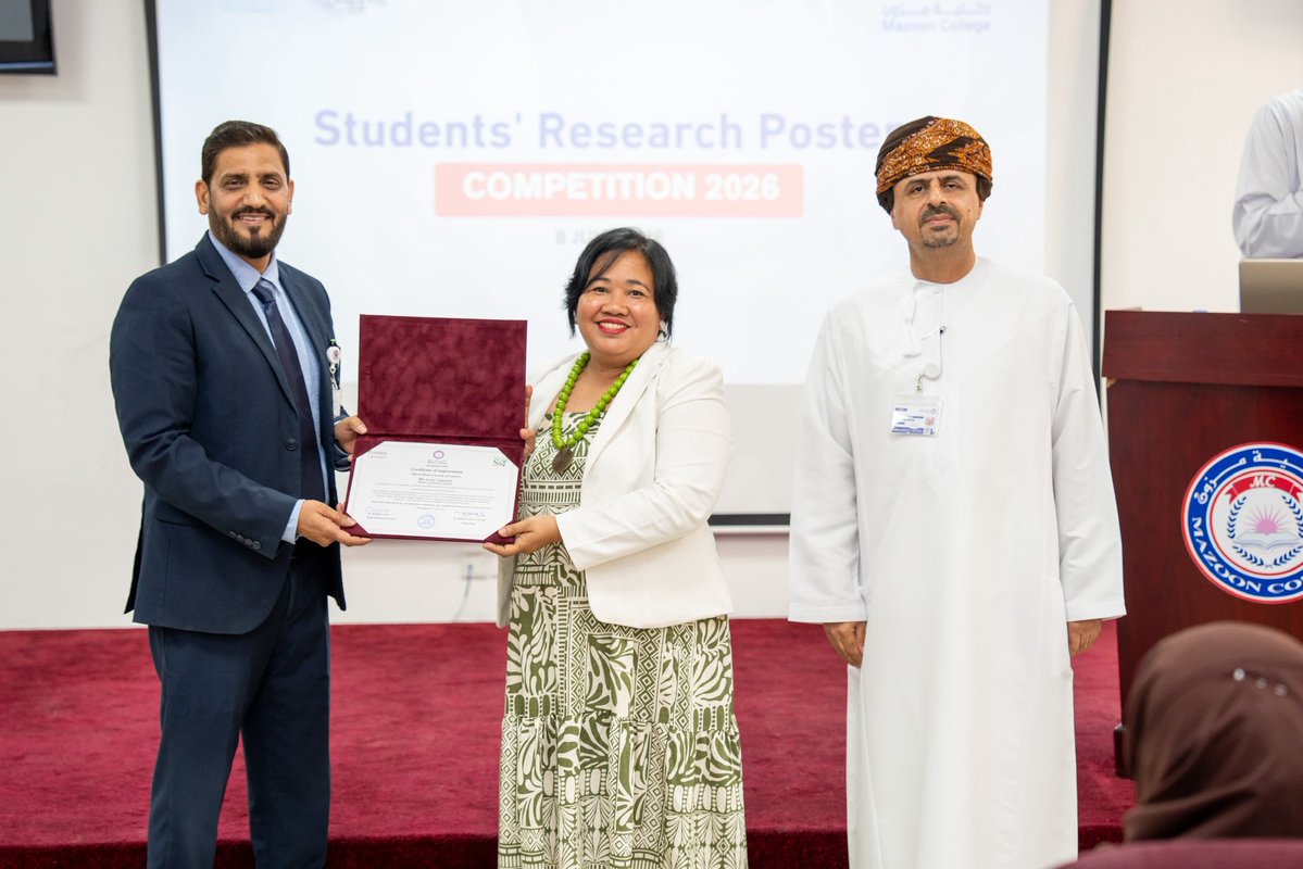 Mazoon College كلية مزون tweet media