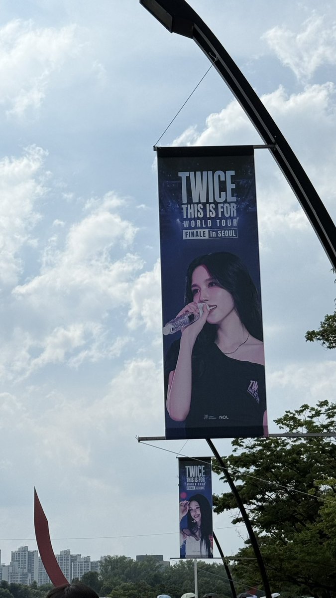 mi_naaay's tweet photo. THIS IS FOR 1年間ありがとう！！
TWICEちゃんお疲れ様でした🥰🥰 https://t.co/TJXI3IC3DM