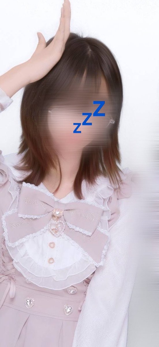 8ig_0's tweet photo. これ学校に着て行ってる私服ちゃん
もざいくへたすぎてやばい https://t.co/v31mGL4JJi