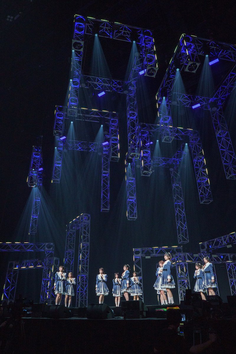 natalie_mu's tweet photo. ◤ライブレポート◢
≒JOY、過去最大キャパのKアリーナで
夏のワンマンライブ開催！

＝LOVE＆≠ME夏曲カバー、
新曲初披露で会場を沸かせる
https://t.co/Fb0PDApE3u

#ニアジョイ #ニアジョイBEAT_AX https://t.co/deqzVnYxzW