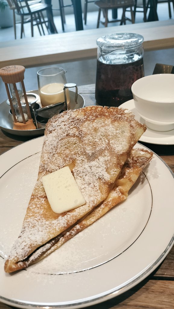 MerieriM02's tweet photo. 予定がリスケになったので前から行きたかった場所へ散策とカフェ。
休日感。 https://t.co/MXkvu98Nhf