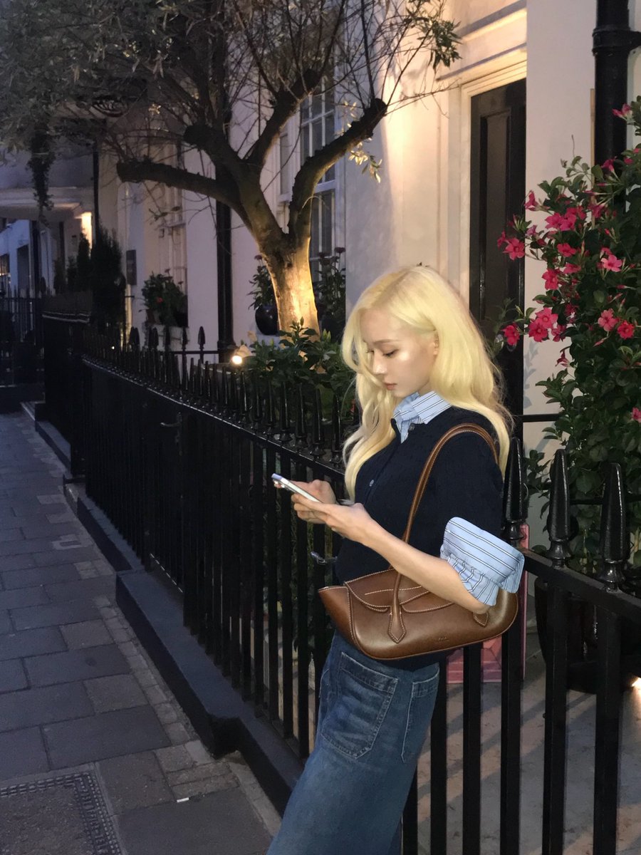 TEAMWINTERTREND's tweet photo. Drop Tag for WINTER 🎾

WINTER AT WIMBLEDON 2026
#WINTERxWimbledon 
#윈터_윔블던으로가자
@RalphLauren https://t.co/vGWtH7857p