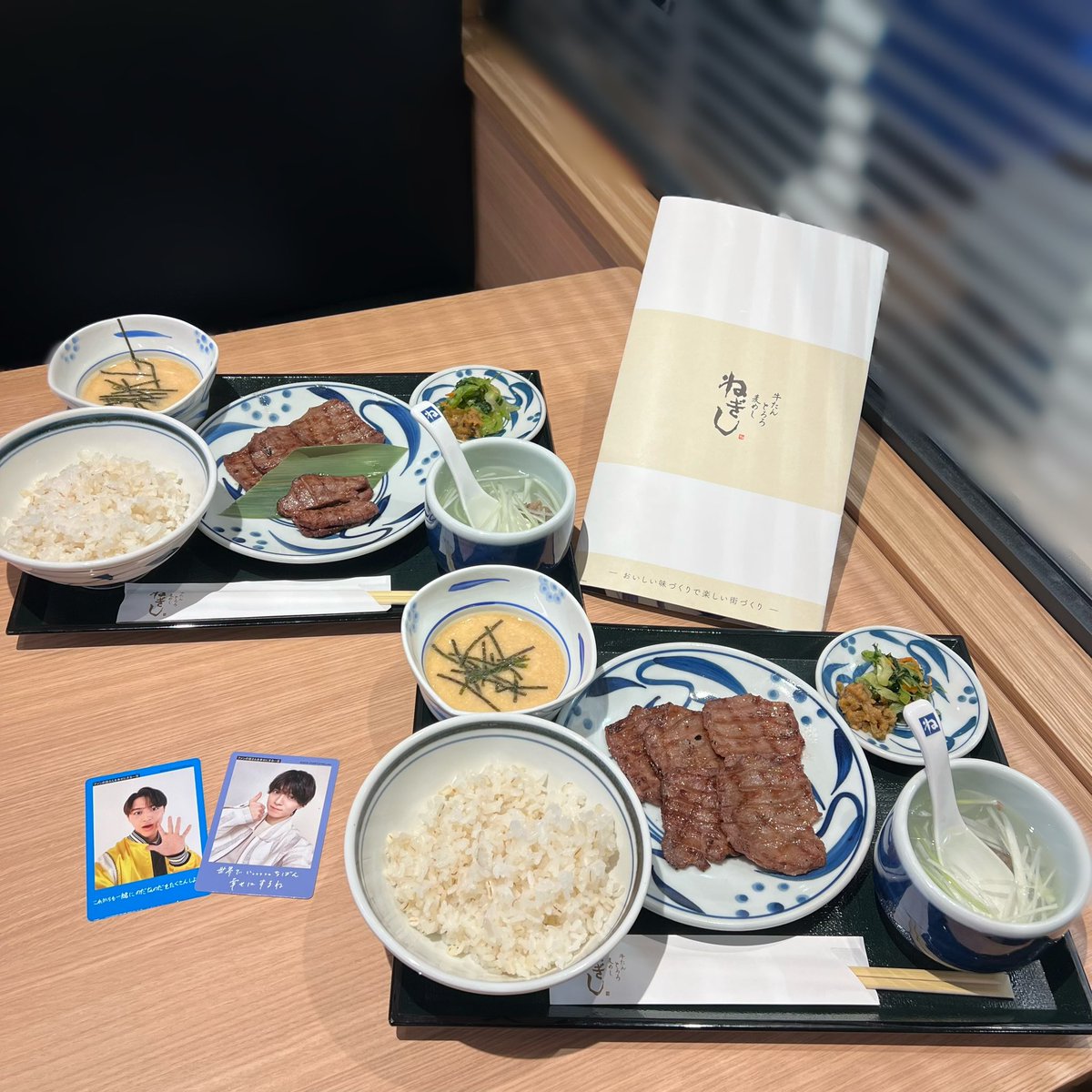 T0NAKAIT0's tweet photo. みて、流行を全て制覇した日 https://t.co/DkXSceLOhH