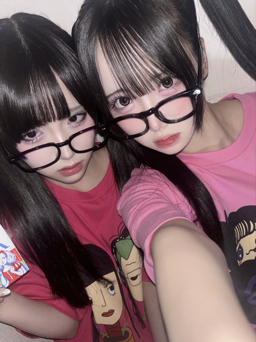ainasamanosabu's tweet photo. 元ニコイチでーす。元々1つの卵だったので。
(言い方イヤ) https://t.co/8kGGN1FJW7