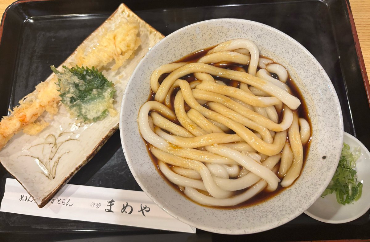 glasscatfish's tweet photo. 伊勢への一泊2日で、なんと毎食伊勢うどんを食べてました。
これは2食目。まるやの伊勢うどん。 https://t.co/jCRQtywQFZ