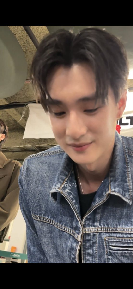 bvnnystr's tweet photo. adek mau                              boleh ga??🥹
ice cream😔☝🏻 https://t.co/YqsmGpTzF2
