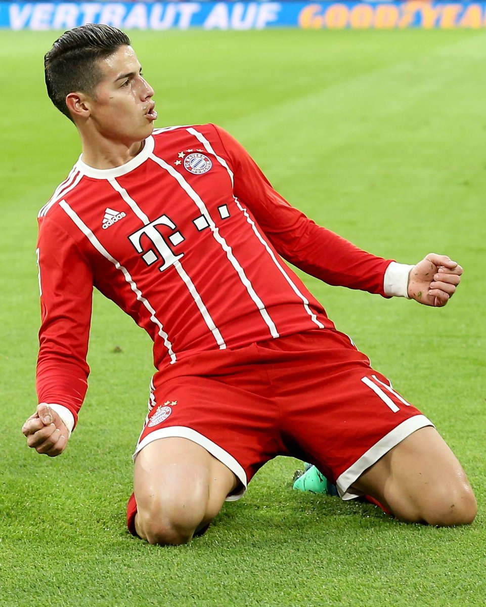 FCBayern's tweet photo. 🇨🇴 𝙆𝙤𝙡𝙪𝙢𝙗𝙞𝙖𝙣𝙞𝙨𝙘𝙝𝙚𝙧 𝙁𝙡𝙖𝙞𝙧 ✨

James Rodríguez wird heute 3️⃣5️⃣ Jahre alt. 🎂

Alles Gute zum Geburtstag, #James! 🥳❤️ https://t.co/hVFG2qMEtF