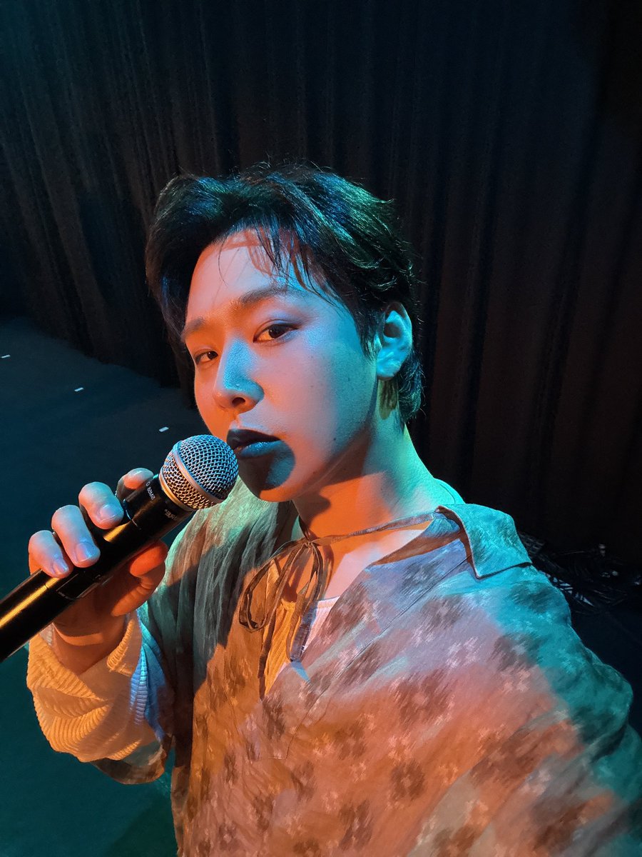 woosikcodev's tweet photo. 今日は福岡、MIDNIGHT DEIVEのツアー
「FRAGMENT .Part4」無事に終わりました！
今回は自分の誕生日イベントまでありまして
さらに楽しい時間になりました。正直に皆の愛ですごく充電できた思い出ばっかりでした。
ありがとうございます。もっと素敵な人になって
日本に戻ってきます。愛してます💓
#MIDNIGHTDRIVE #FRAGMENT #PART4