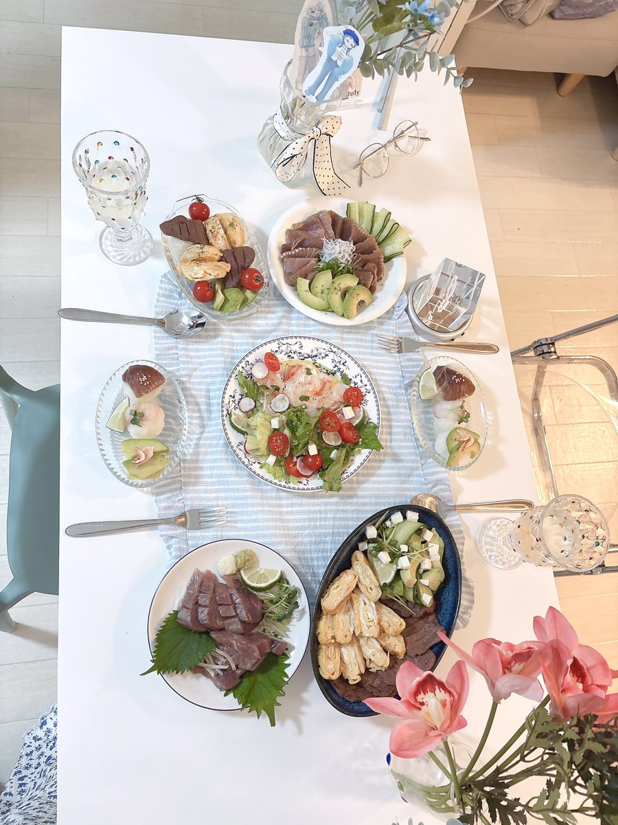 butter_pome's tweet photo. みみんちでパーティーしてるけどみんなくれば？ https://t.co/qw6rUwTFMM