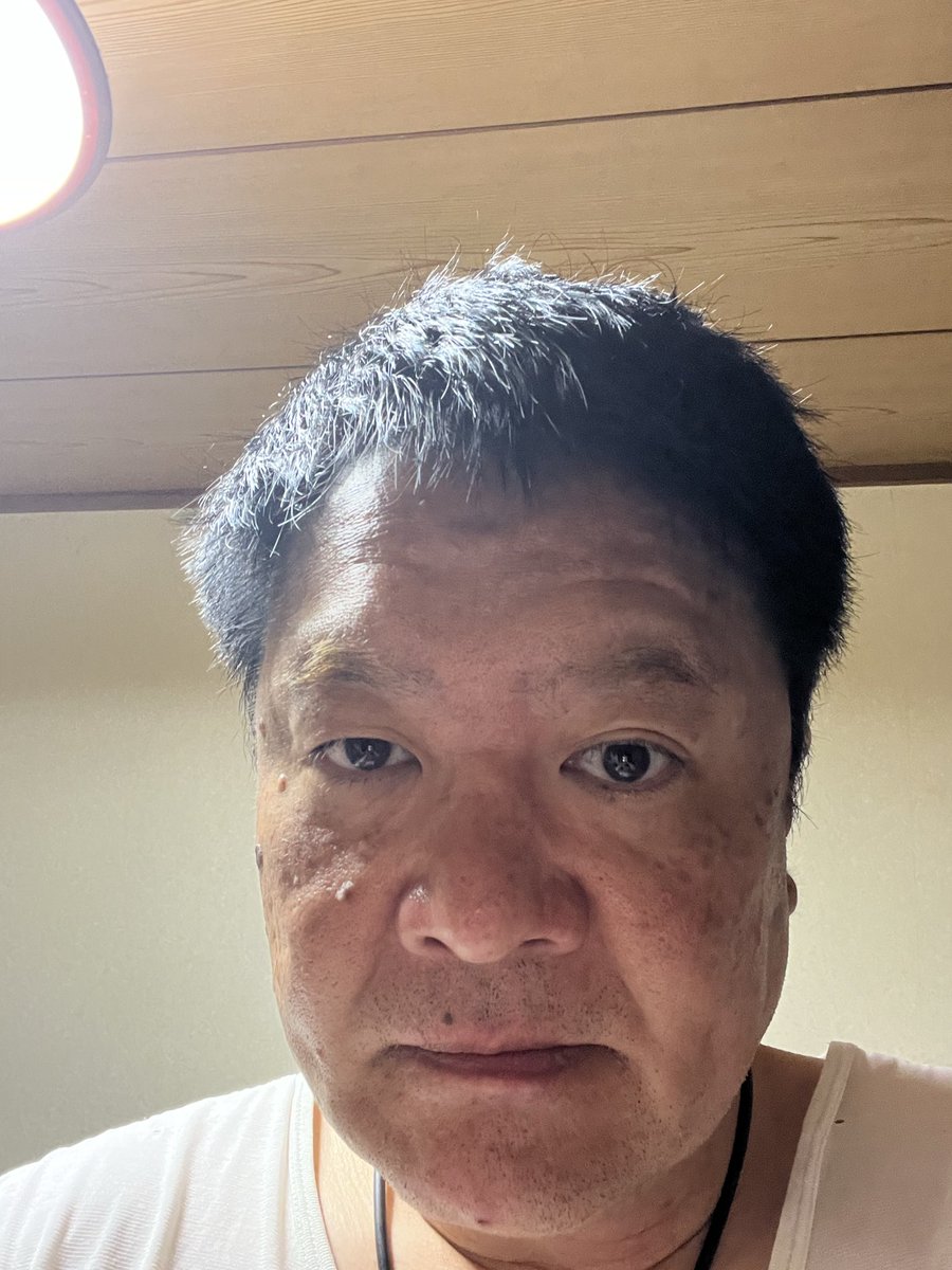 masakiacrd's tweet photo. 髪くろに戻した世の中は便利になったけど生きづらくなった気がする https://t.co/6wFCytwLL2