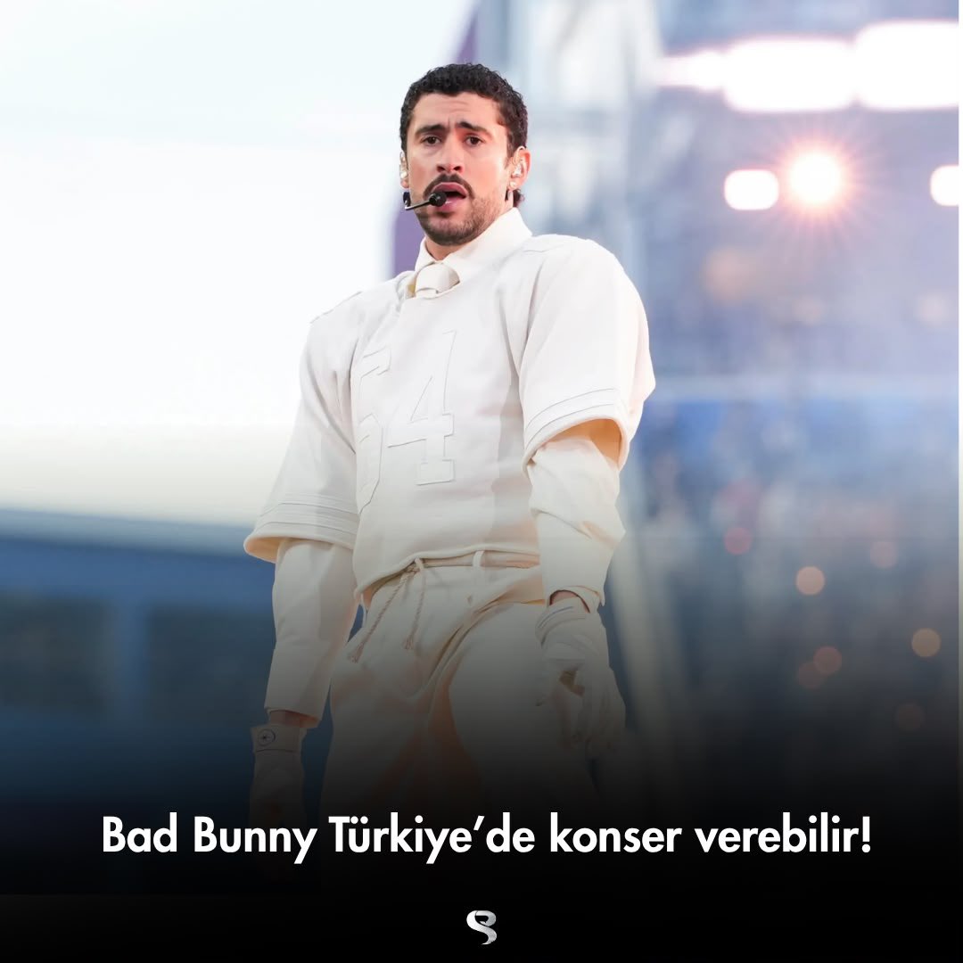 rhapsima's tweet photo. Bad Bunny, çok yakında Türkiye’de bir konser verebilir! https://t.co/aTwFqcvlnz