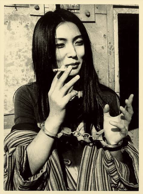 degu_mayu's tweet photo. #犯罪防止のポスターに使用したい作品やキャラ 

「女囚さそり」の梶芽衣子様 https://t.co/7wBkTF40Ck