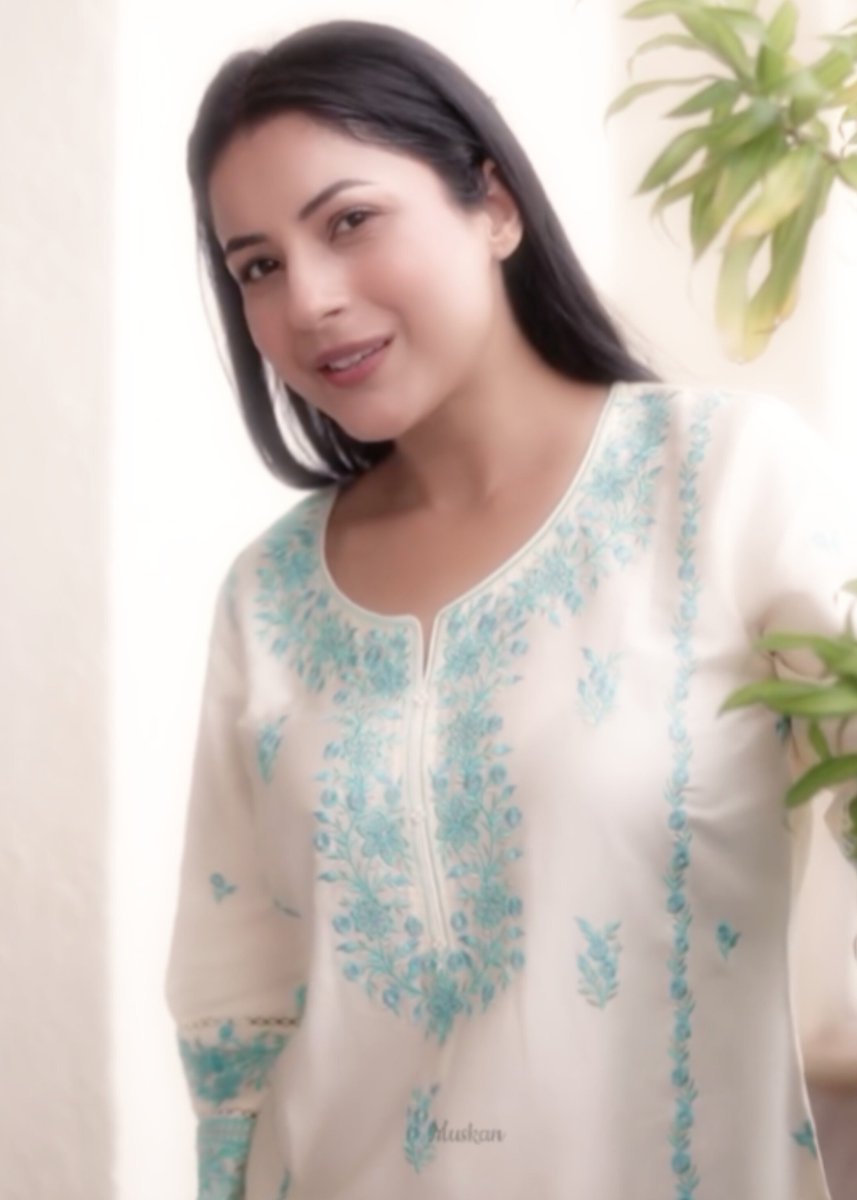 shehnaazverse's tweet photo. Beauty queen 👑😘 

#Shehnaazgill https://t.co/3pmcKGpQ8u