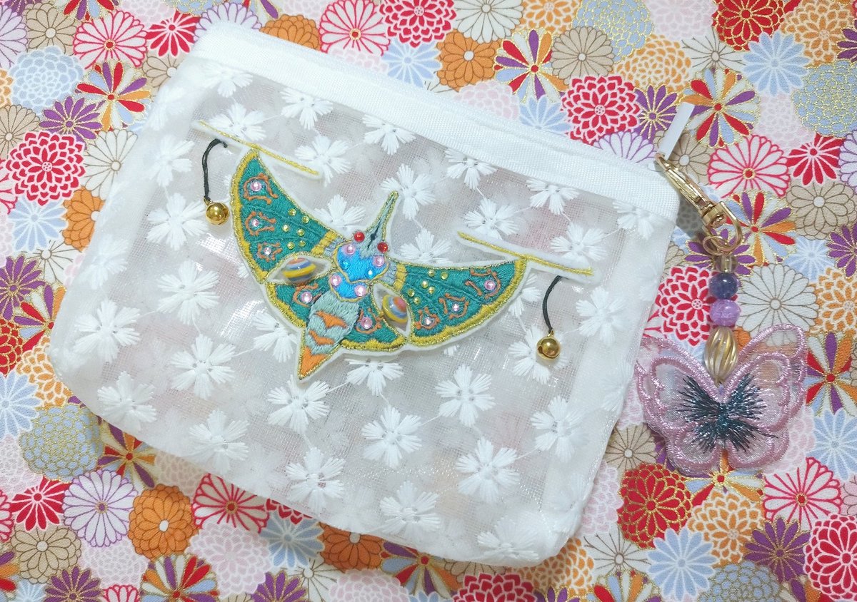 椿 tweet media