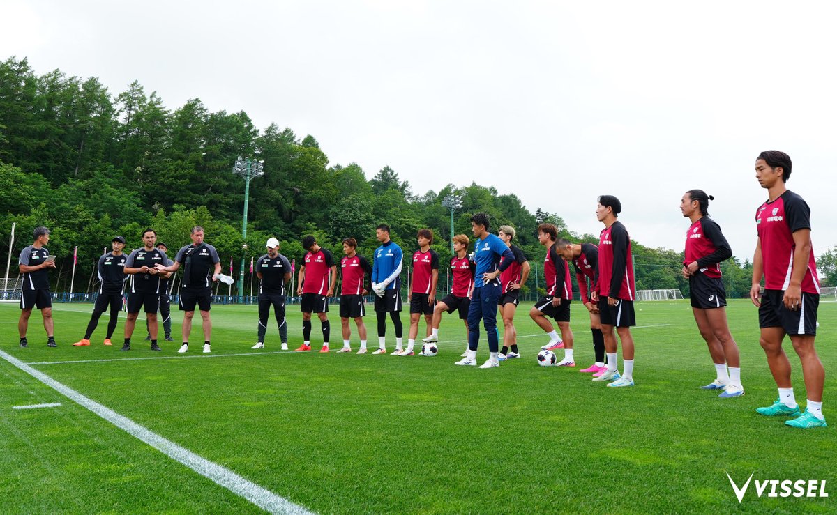 visselkobe's tweet photo. #楽天モバイル最強キャンプ2026 𝔻𝔸𝕐𝟙

札幌到着後、午後から早速トレーニングを行いました！🏃

🔗最強キャンプ特設ページ
https://t.co/9vSwO6xhWF

#visselkobe #ヴィッセル神戸 https://t.co/3c7a7vlVGd