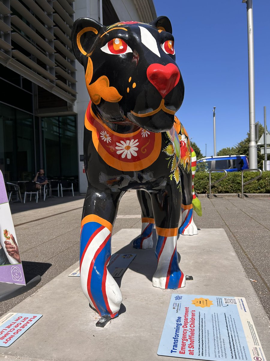 HellingtonBoots's tweet photo. #FindingHearts β€οΈ
Canal Queen.
An exquisitely decorated lioness gives a nod to the painting styles found on canal barges.
#PrideOfYorkshire π¦
#LegsAndLaces π https://t.co/uwJ2zRDHK1