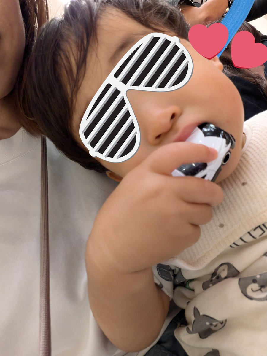 mdk0222's tweet photo. 約1年2ヶ月ぶりの現場でした！
お子とはじめて行ってたくさんの方に可愛がってもらえて嬉しかったです🥹
あったかいのほほんとした豆柴の現場が大好き、ありがとうございました！
グズりはあったものの泣かずにミニライブ見れたことに感謝 https://t.co/p8kSVFi5sL