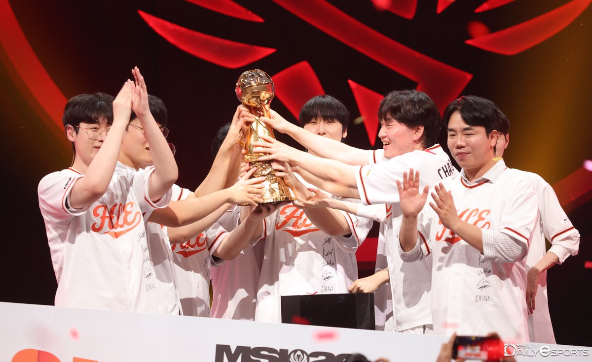 kenzi131's tweet photo. MSI Champions  #LoL  #MSI2026  .@HLEofficial https://t.co/ra6CPWdkF1