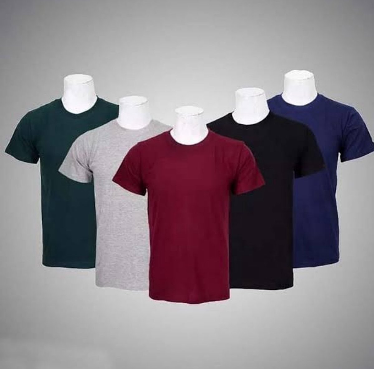 PlainTplug's tweet photo. Plain T-shirt giveaway is loading to those who stay active on this page. 🎁 https://t.co/Q81XUpeTC0