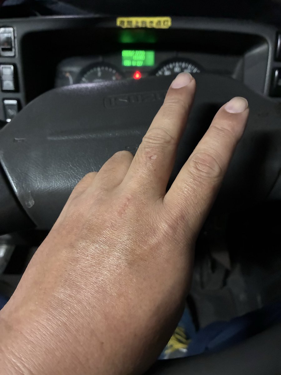 irata_1972's tweet photo. 今週も始まりました👍
無事故無違反目指して安全運転でゆっくりボチボチ頑張ります🫡 https://t.co/NWMBHYa9cI